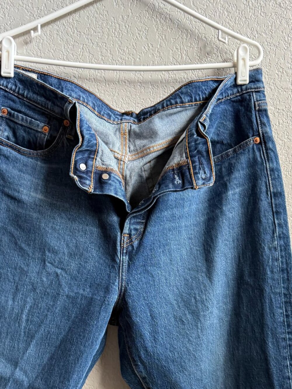 Levis 501 - Picture 2 of 2
